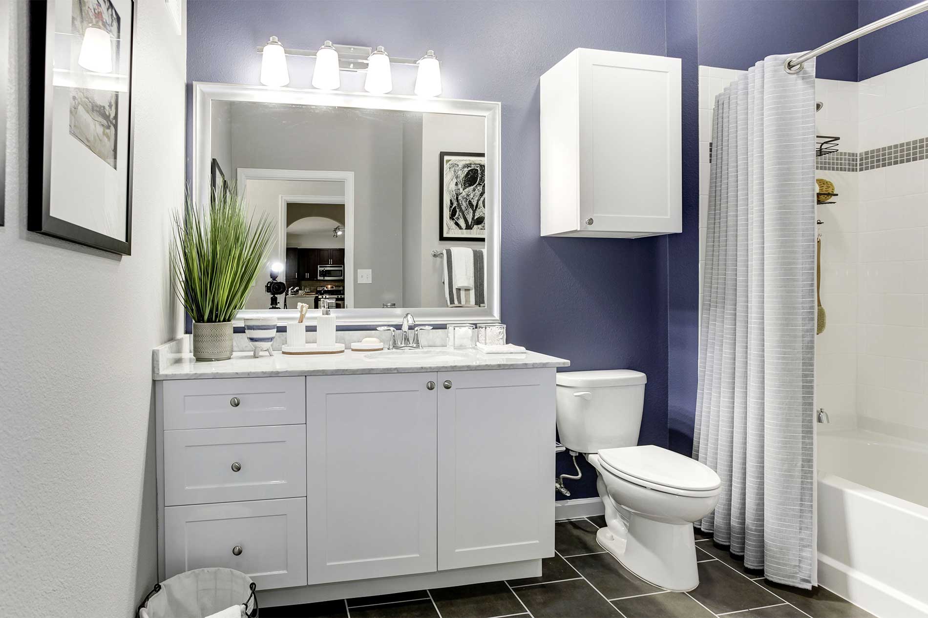 Modern bathroom in Woodbridge, VA