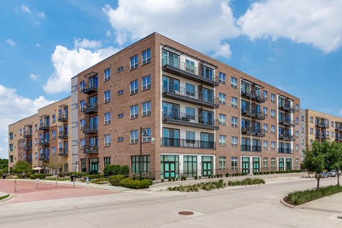 Flats At Palisades exterior building