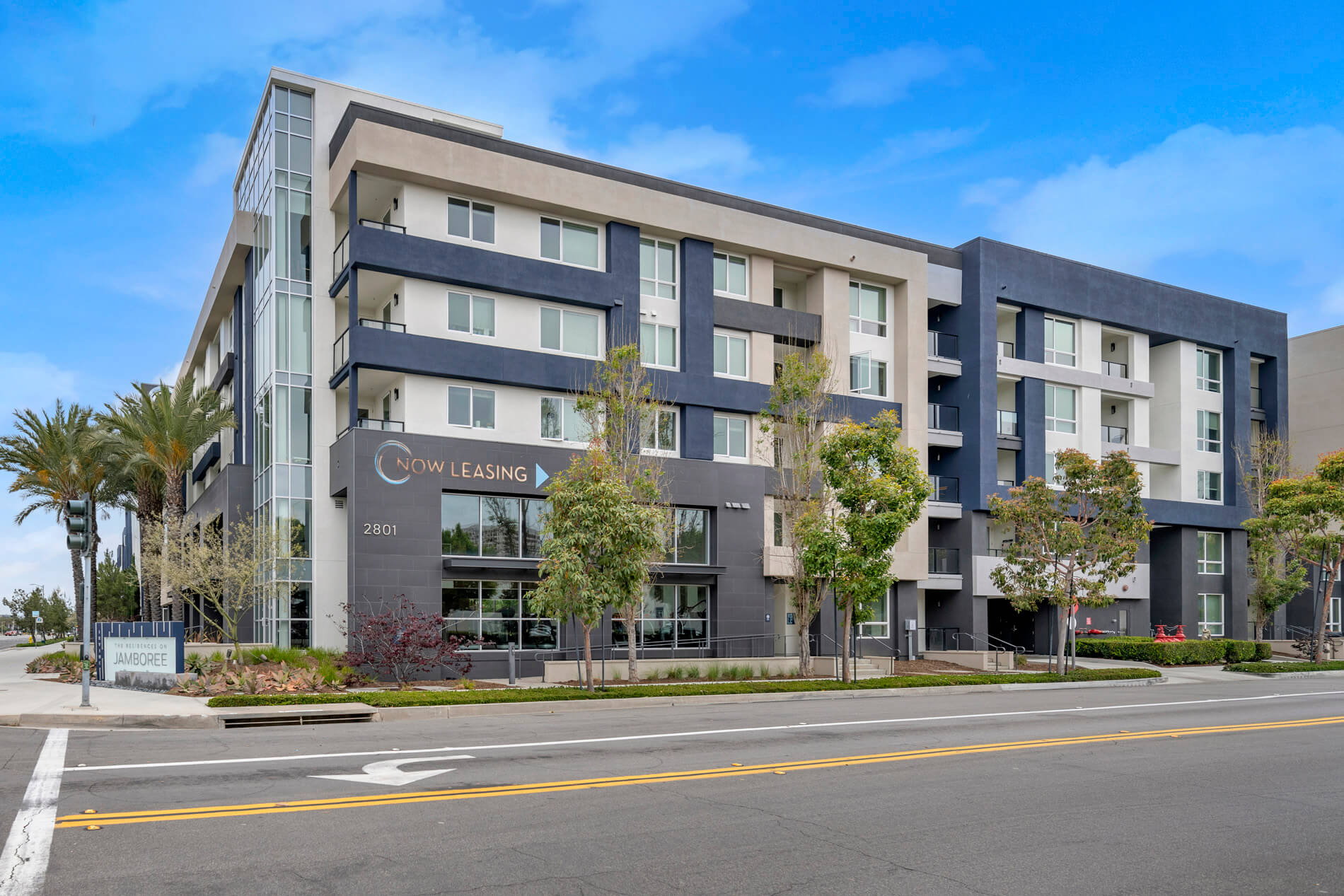 Residence At Jamboree Building exterior