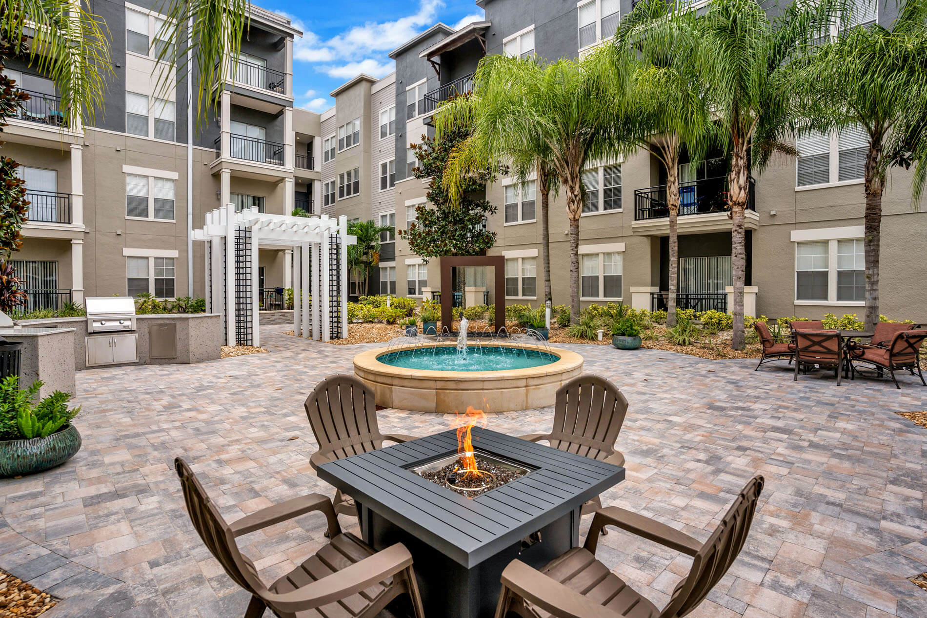 Vintage Lofts Courtyard