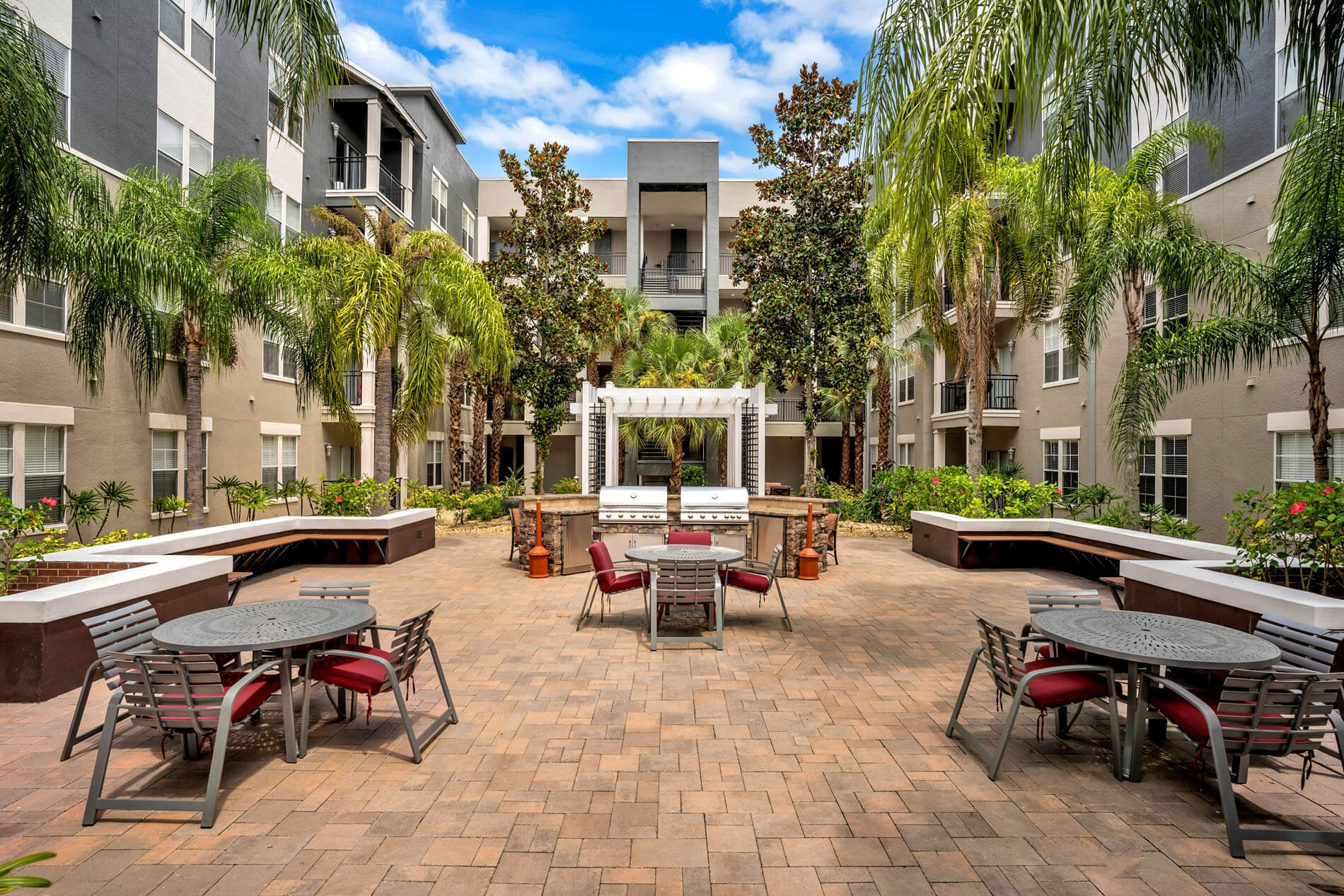 Vintage Lofts Courtyard