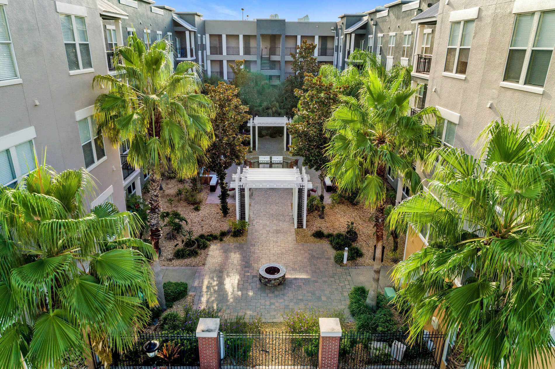 Vintage Lofts Courtyard