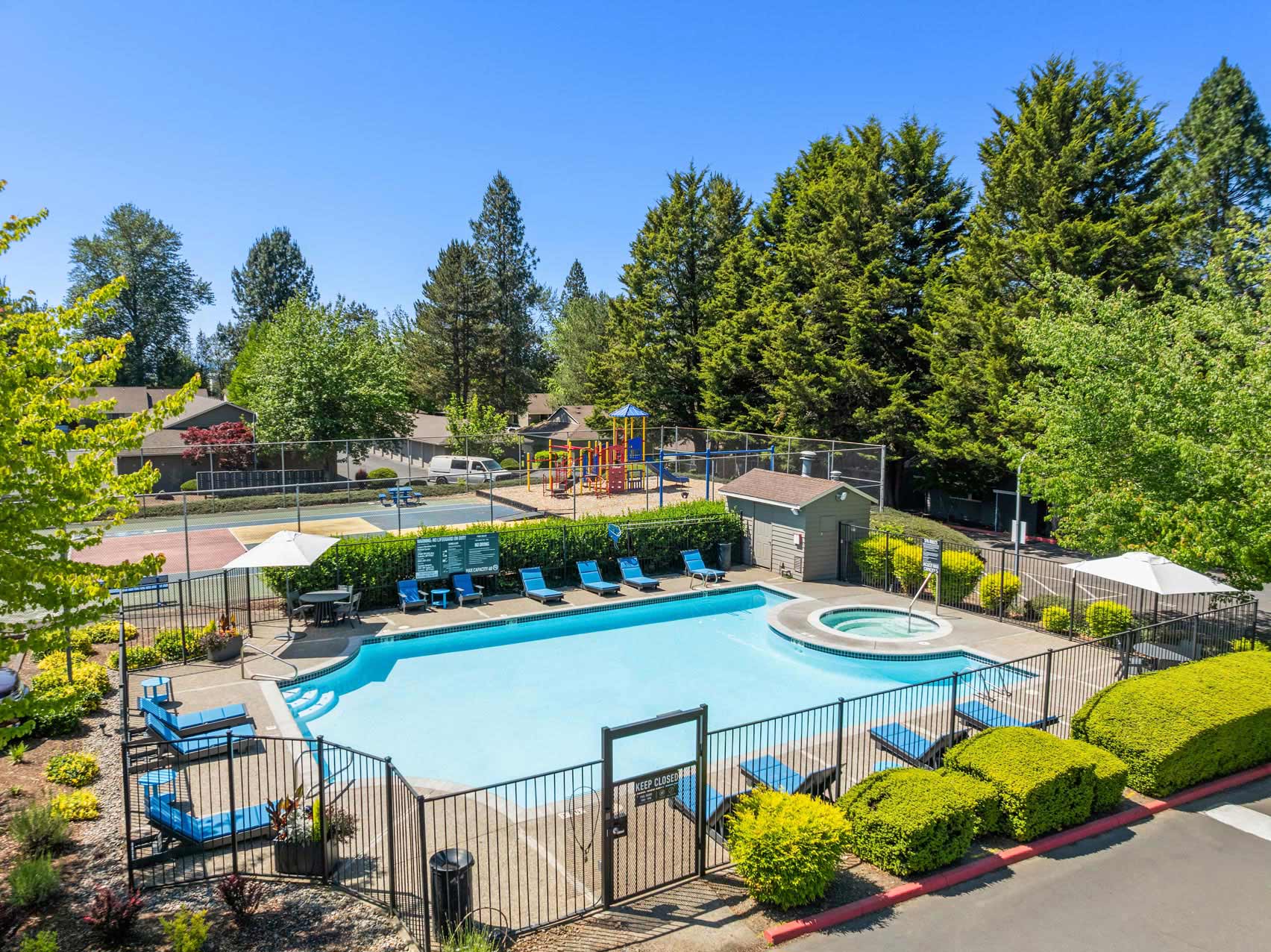 Tualatin Heights apartments drone pool
