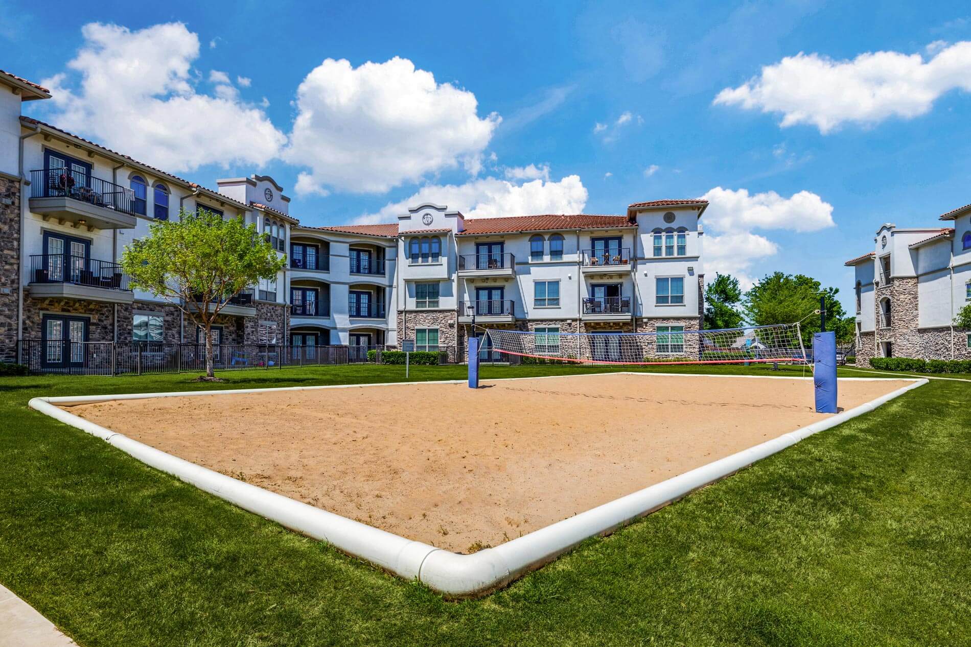 Villaggio volleyball court